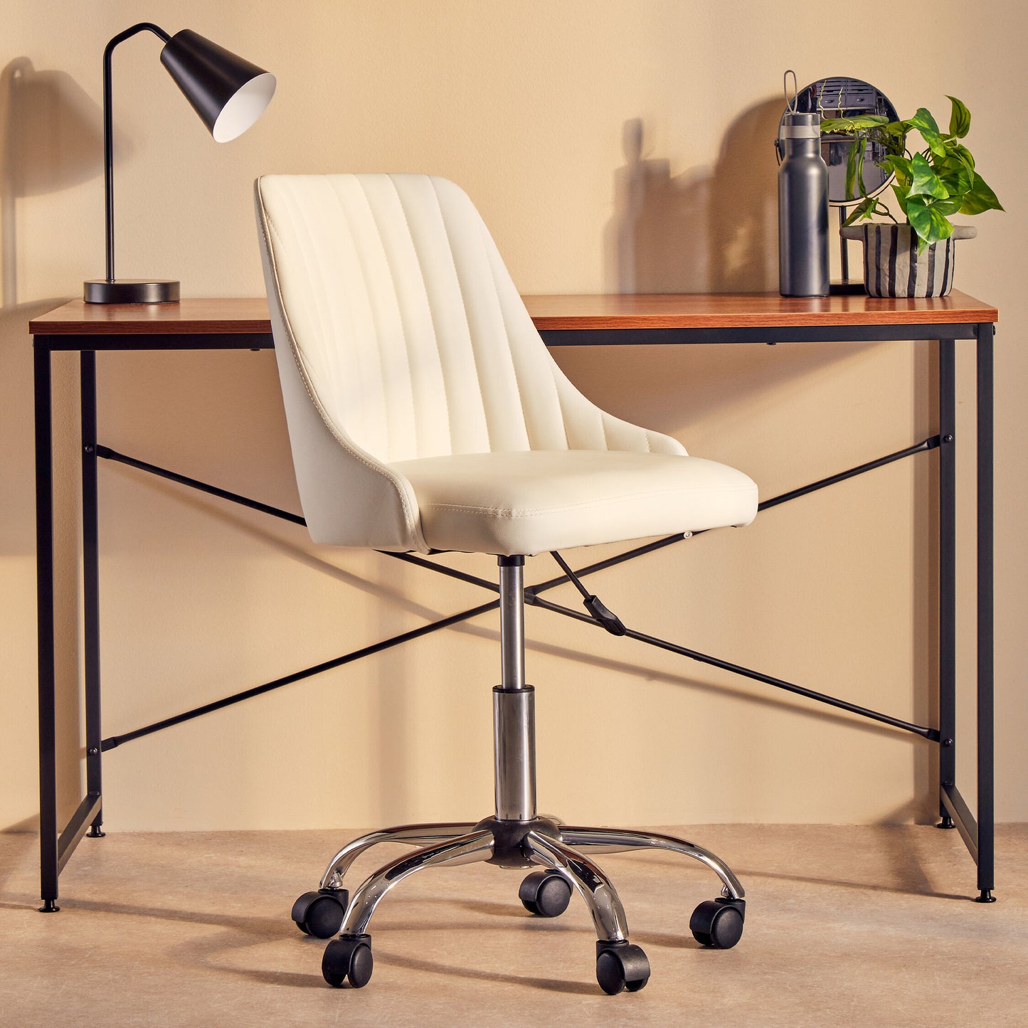 Jaxon Off White Leather Effect Modern Office Chair