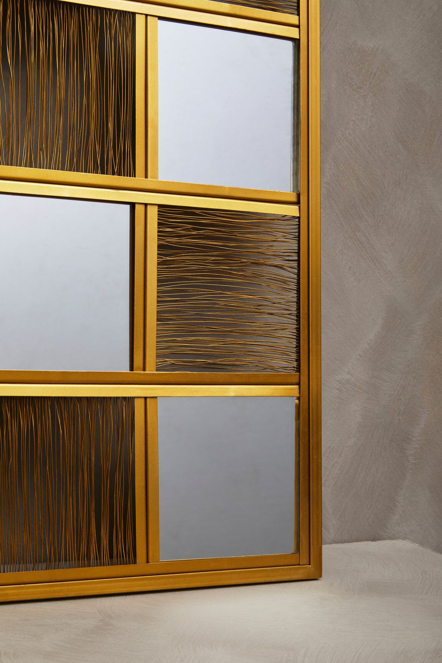 Artemis Gold Wire Wall Mirror