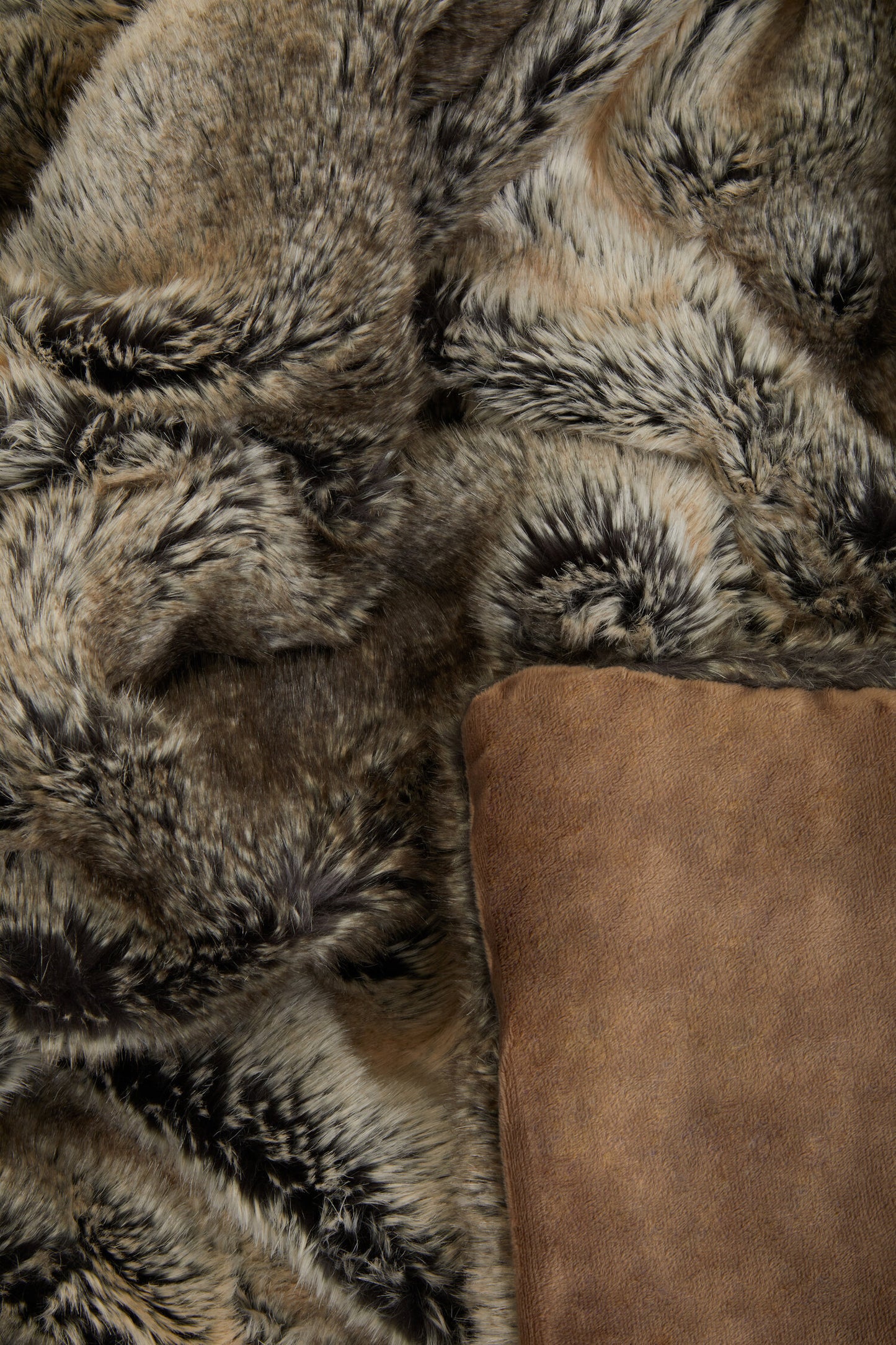 Nomad Lamina Mocha Ombre Fur Throw