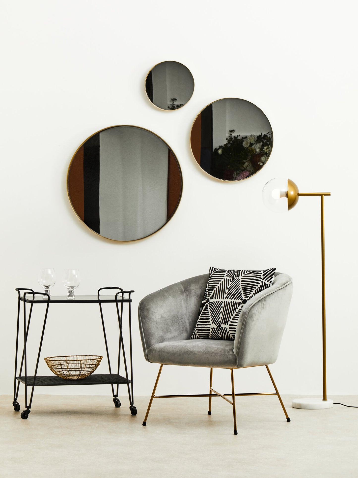 Alexi Luxe Large Gold Wall Mirror
