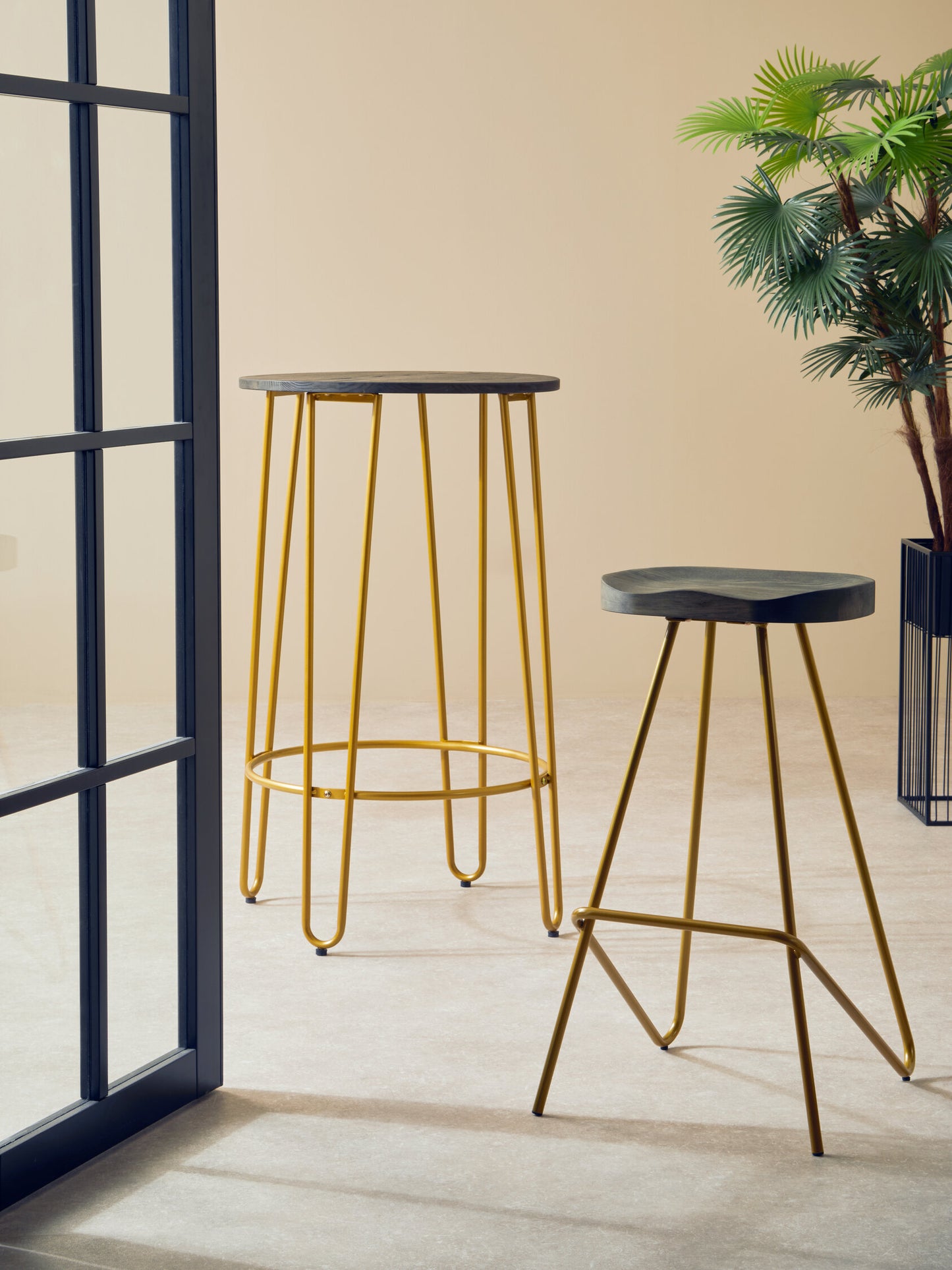 Industrial Elm Wood Bar Stool With Metal Legs
