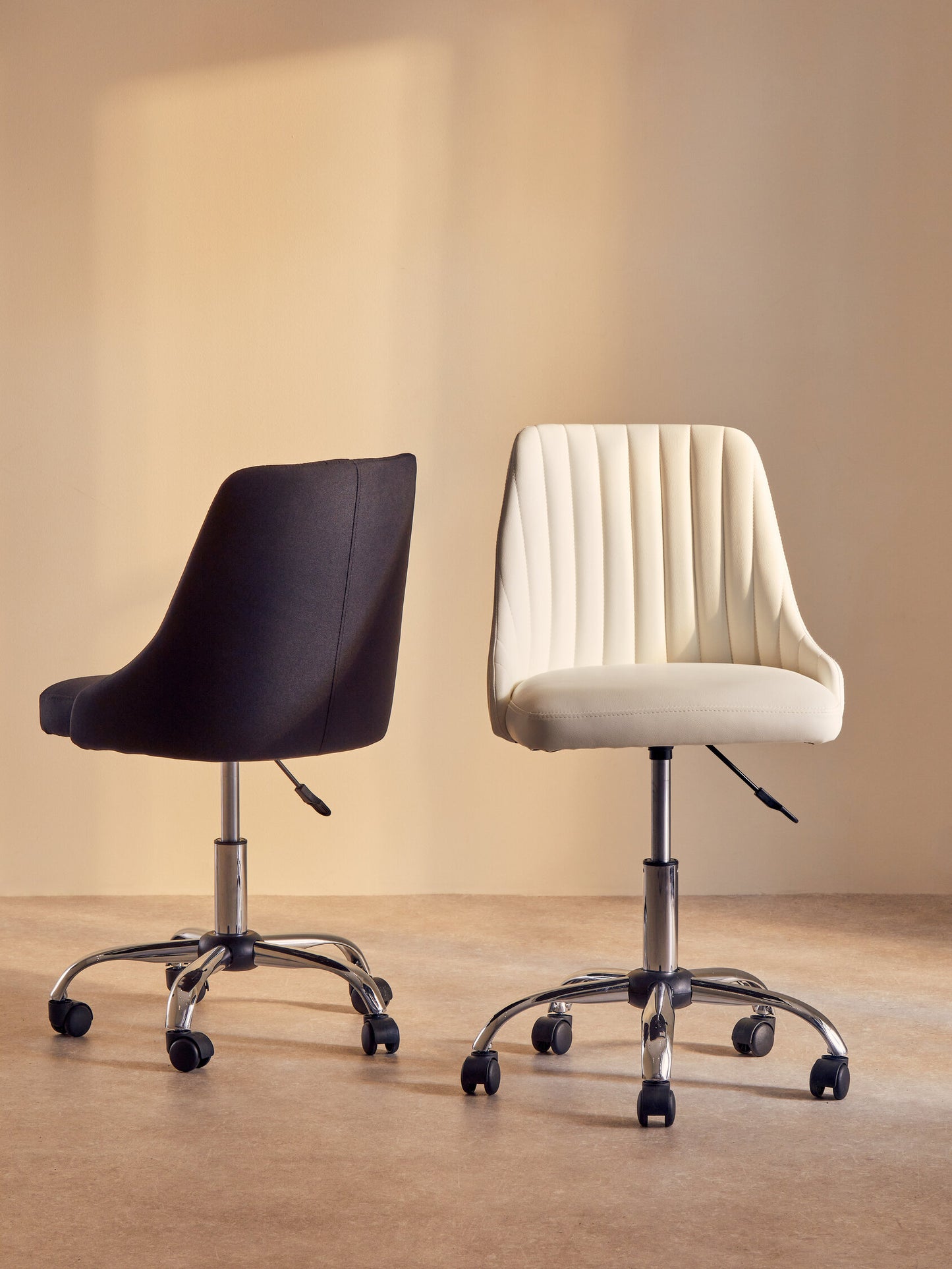 Jaxon Black Ribbed Modern Chrome Office Chair