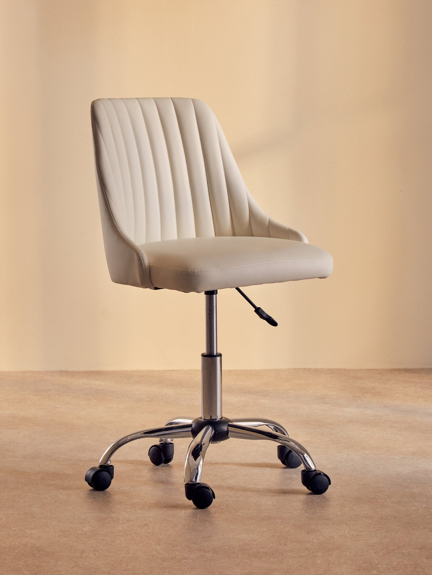 Jaxon Off White Leather Effect Modern Office Chair