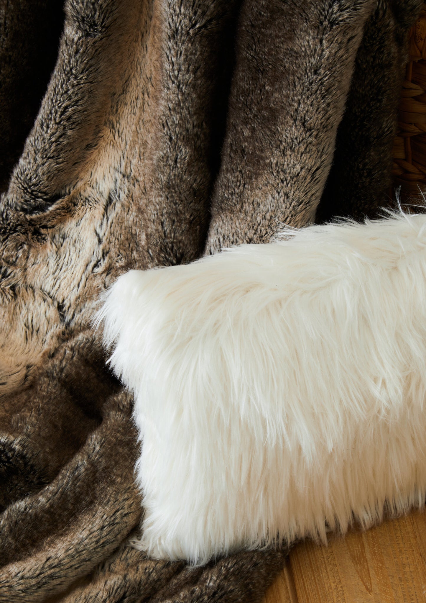 Nomad Lamina Cream Fur Cushion