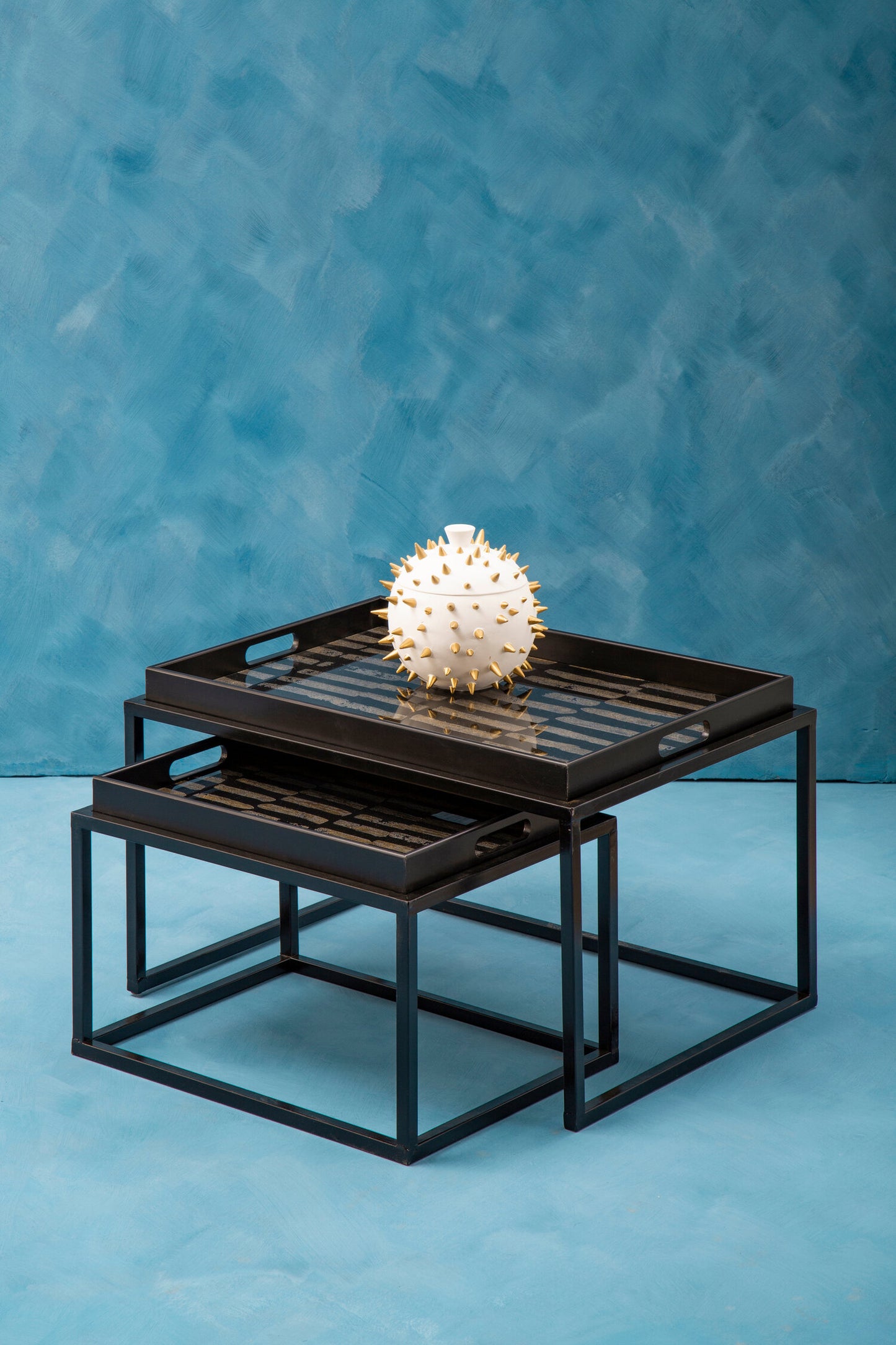 Renatta Black and Gold Set Of 2 Nesting Tray Tables
