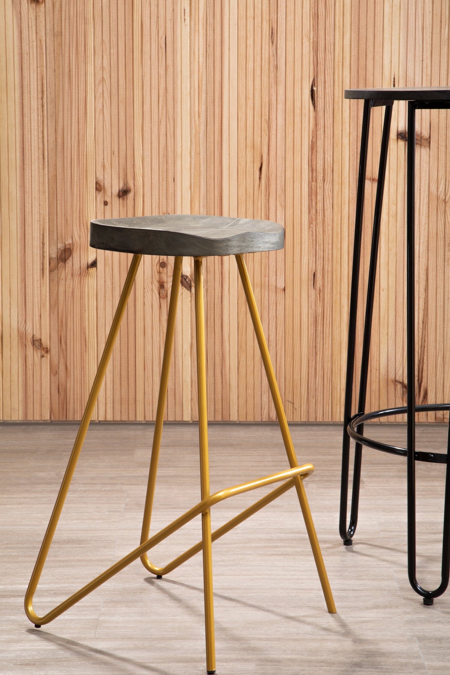 Industrial Elm Wood Bar Stool With Metal Legs