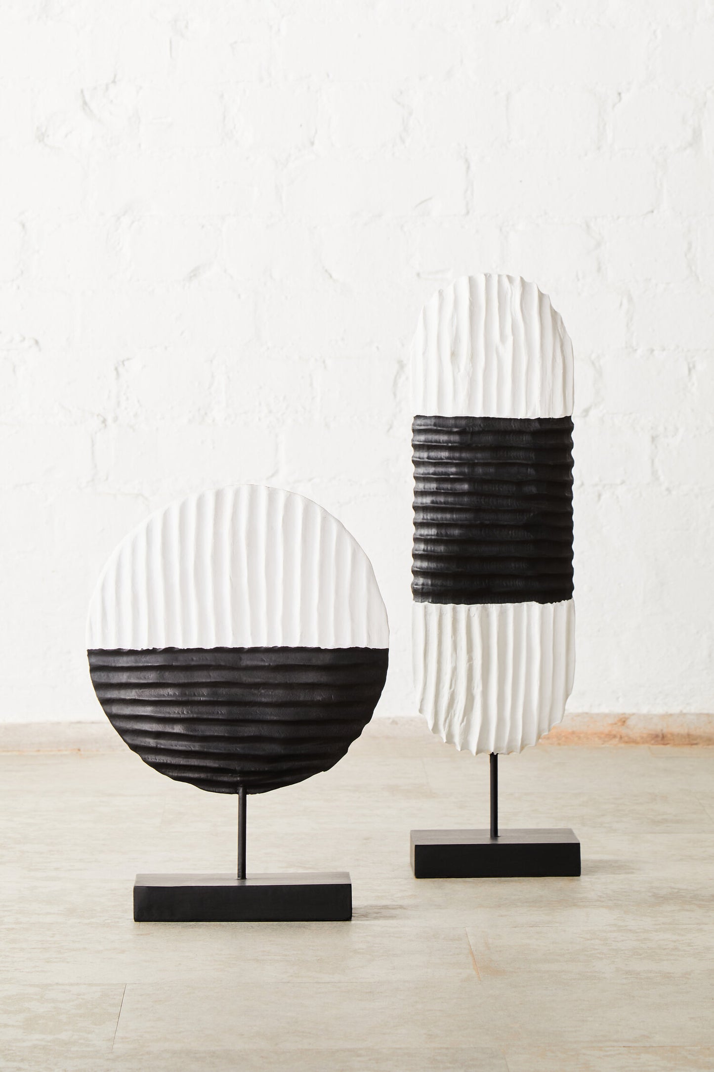 Luxe Decor Black and White Round Mango Wood Sculpture