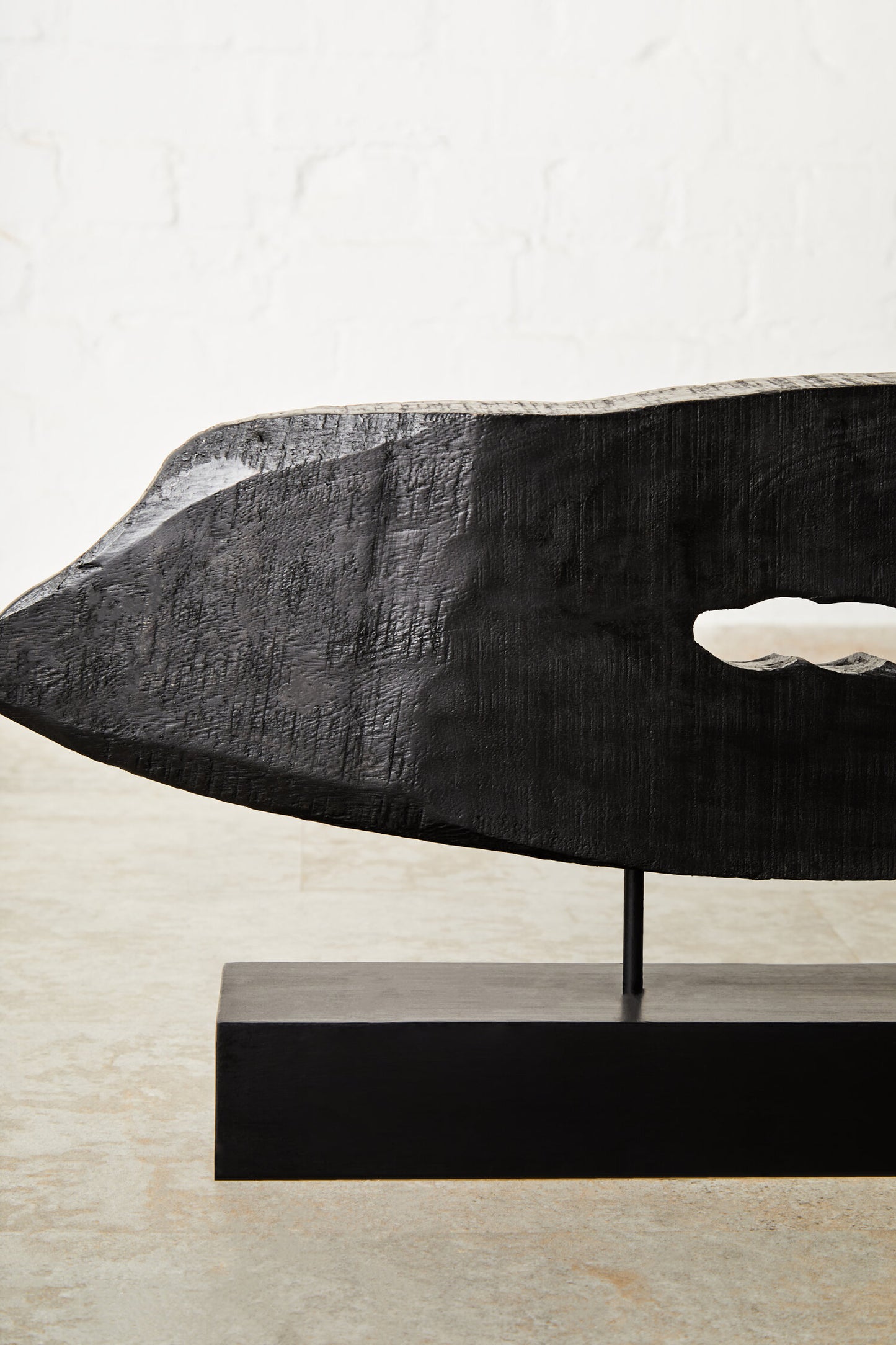 Luxe Decor Rustic Black Horizontal Mango Wood Slice Sculpture