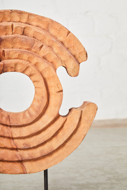 Luxe Decor Mango Wood Ring Sculpture