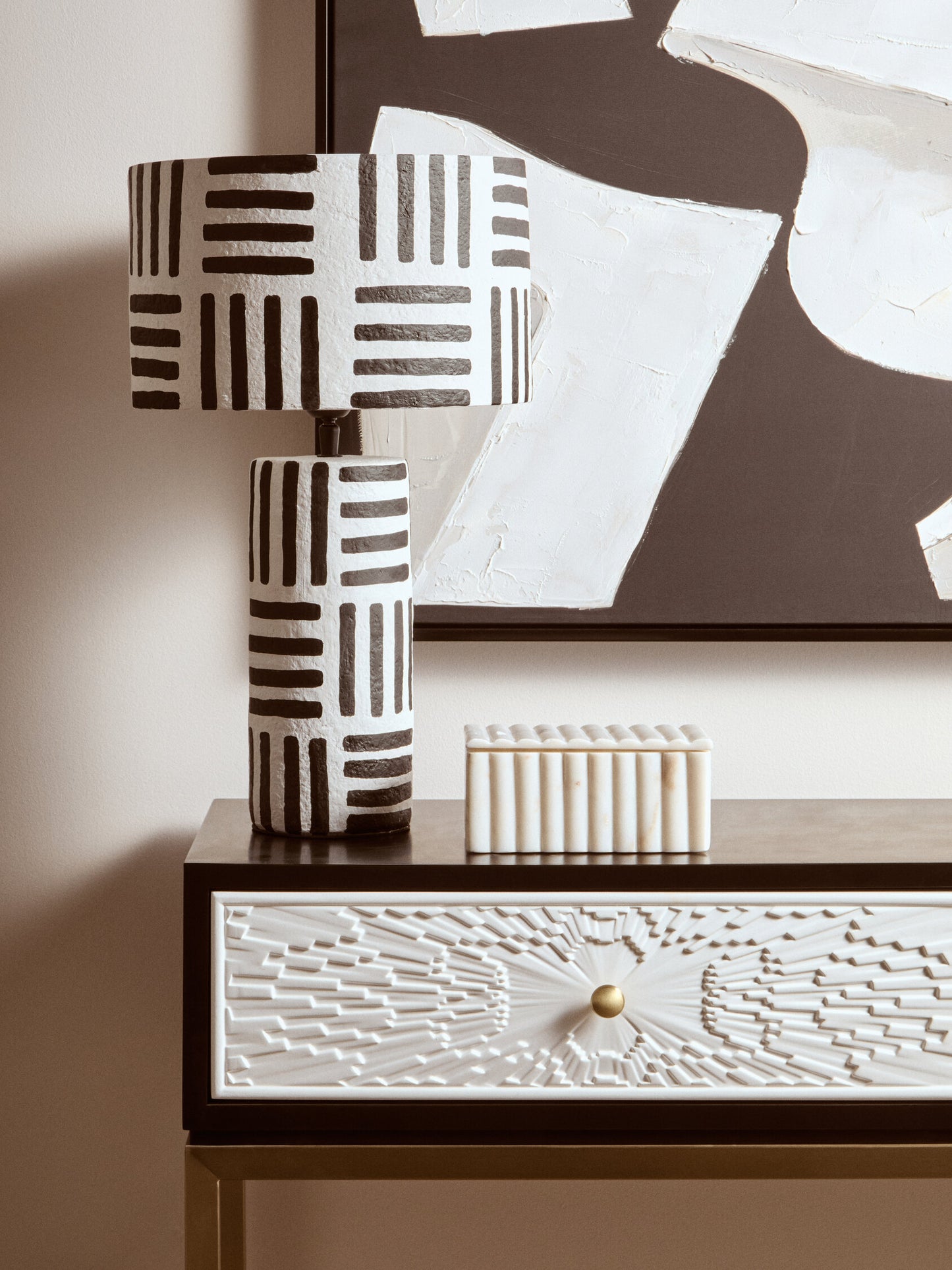 Mono Black White Geometric Papier Mache Table Lamp