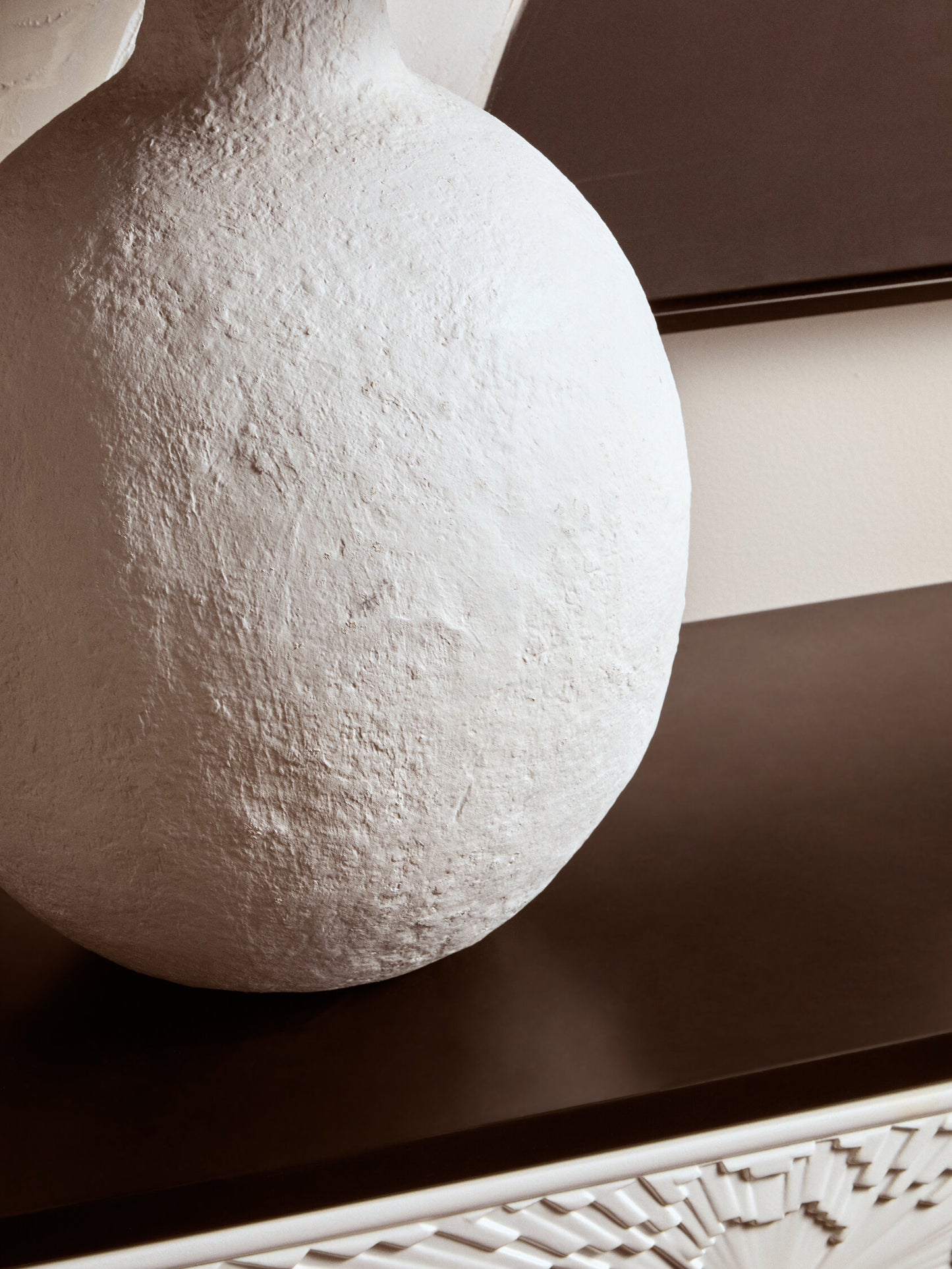 Mono White Papier Mache Table Lamp With Black Raffia Shade