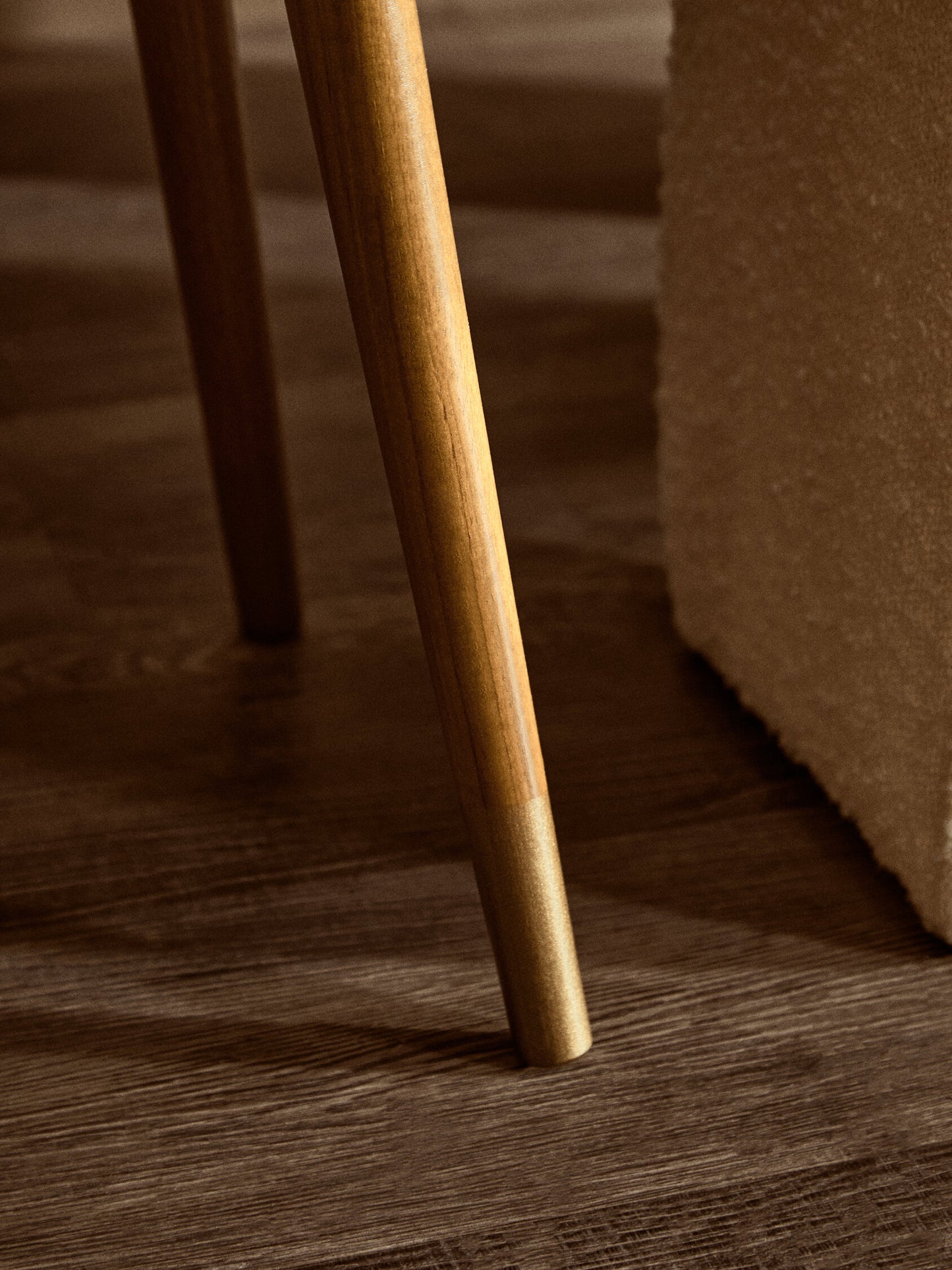 Oscar Wood Veneer Bedside Table with 1 Drawer